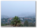 Like a Japanese picture, rain falls like mist.